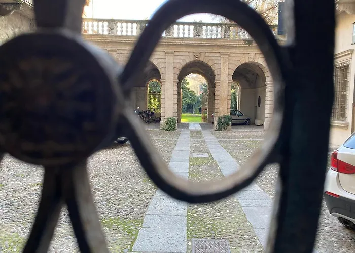 بيت ضيافة Palazzo Della Torre فيرونا